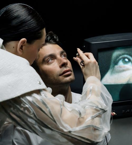 Beyond Glasses: The Latest Treatments & Technology at a Northridge Eye Clinic